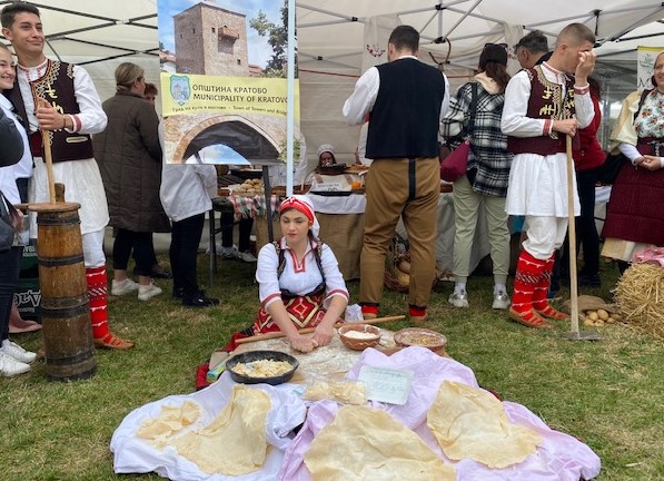 Кратовските средношколци импресионираа на националниот Саем за храна и пијалаци