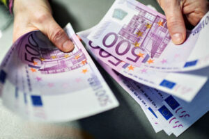 Финансиски пресврт во март за три знаци од Зодијакот