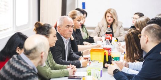 Коњановски: Младинскиот центар во Битола отвора нови можности за учениците