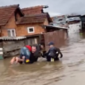 Поплавите во Кичево однесоа домови под вода, спасувачки акции на терен