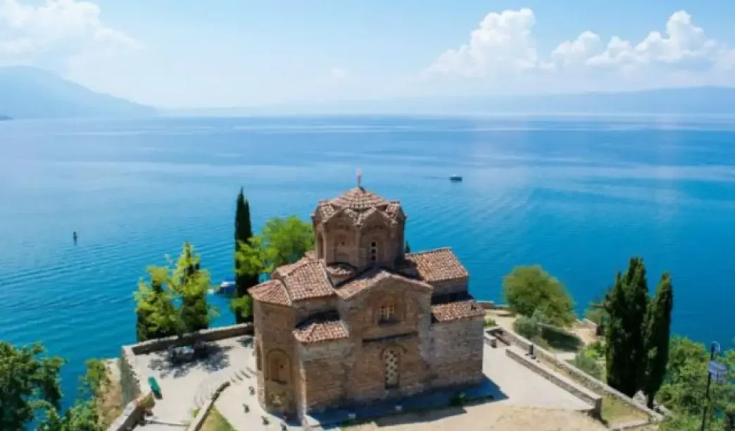 Добро е што туризмот доби министерство, но не е добро ако тоа се задоволи со малку зголемениот број странски туристи?