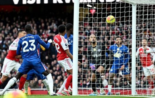 Арсенал подобар од Челзи во лондонската пресметка