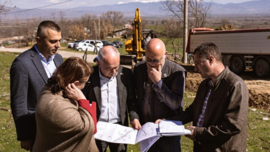 Димитровски: Нови улици, спортски терени и училишна сала во Битола