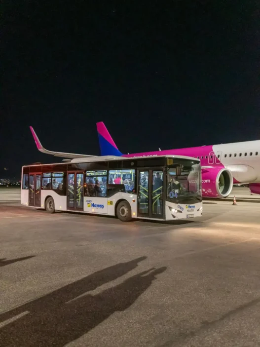 Нов специјален лет од Дубаи донесе во Скопје македонски граѓани од Емирати