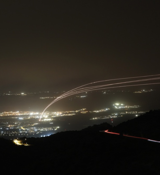 Ескалација на Блискиот Исток: Хезболах нападна со десетици ракети