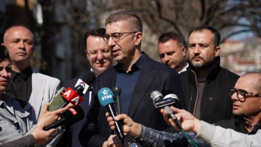 Мицкоски преку Oкта издејствувал намалување на горивото, најави и владини мерки доколку цената на нафтата на берзите расте