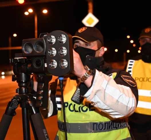 Полицијата викендов констатира дури 1.198 соображајни прекршоци, приведени се 42 лица