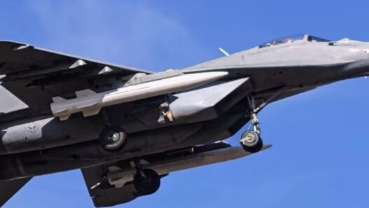 Србија за своите ловци МИГ-29 набавила кинески суперсонични ракети