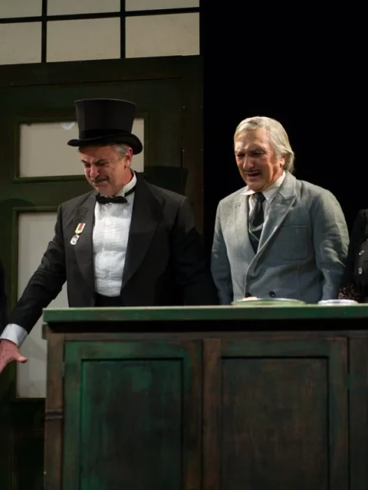 Тони Михајловски и Тања Кочовска добитници на актерски награди дома и во странство