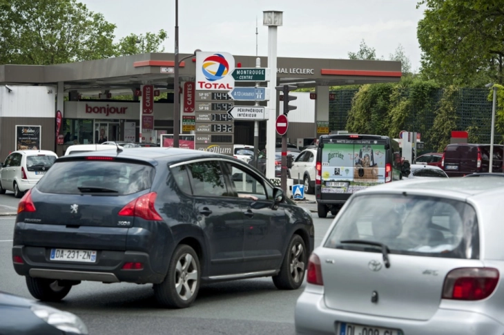 Бензинските пумпи во Франција затвораат, една петина од нив немаат гориво