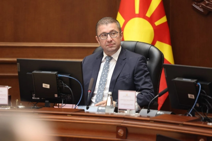 Мицкоски: Очекувам утре РКЕ да ја намали цената на бензинот и дизелот за по 1,5 денари
