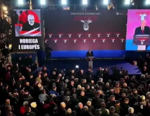Нови масовни протести во Тирана, опозицијата бара оставка од Владата на Еди Рама