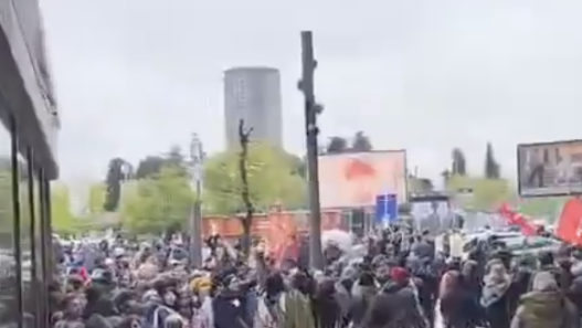 Жестоки немири во Истанбул по демонстрациите за 1 Мај