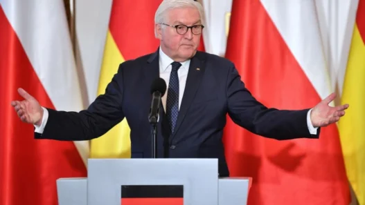 Шредер, кандидатот на Путин за медијатор во преговорите со ЕУ, неприфатлив за Берлин