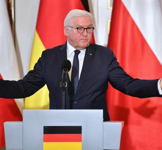 Шредер, кандидатот на Путин за медијатор во преговорите со ЕУ, неприфатлив за Берлин